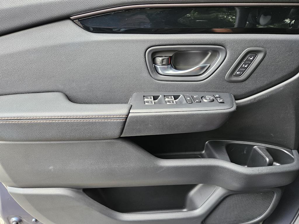 Thumbnail: 2026 Honda Pilot - 29