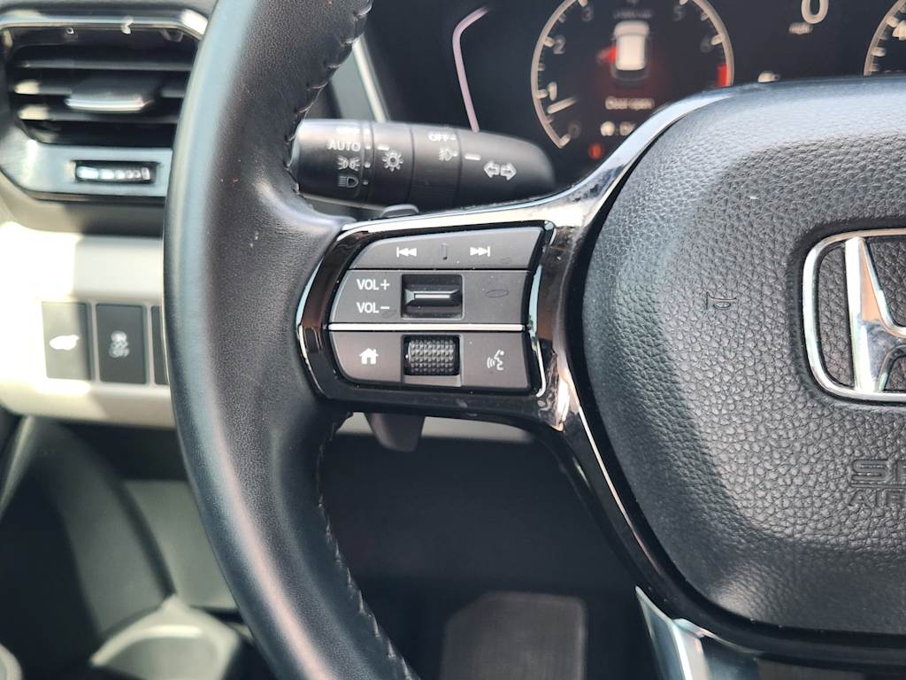 Thumbnail: 2023 Honda Pilot - 31