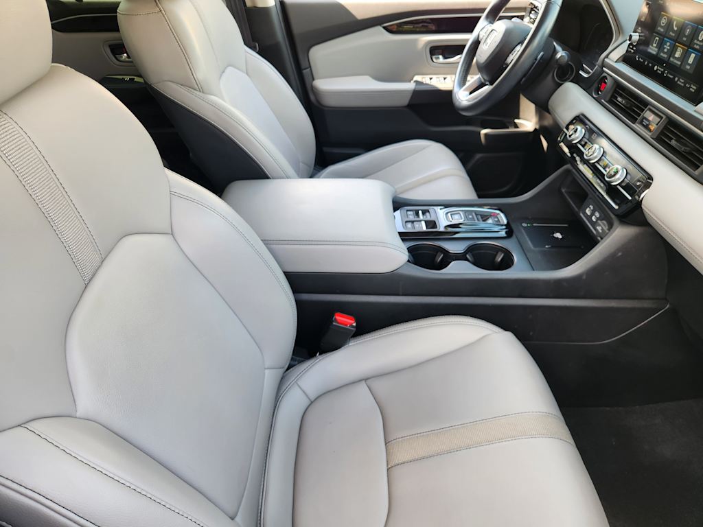 Thumbnail: 2023 Honda Pilot - 10