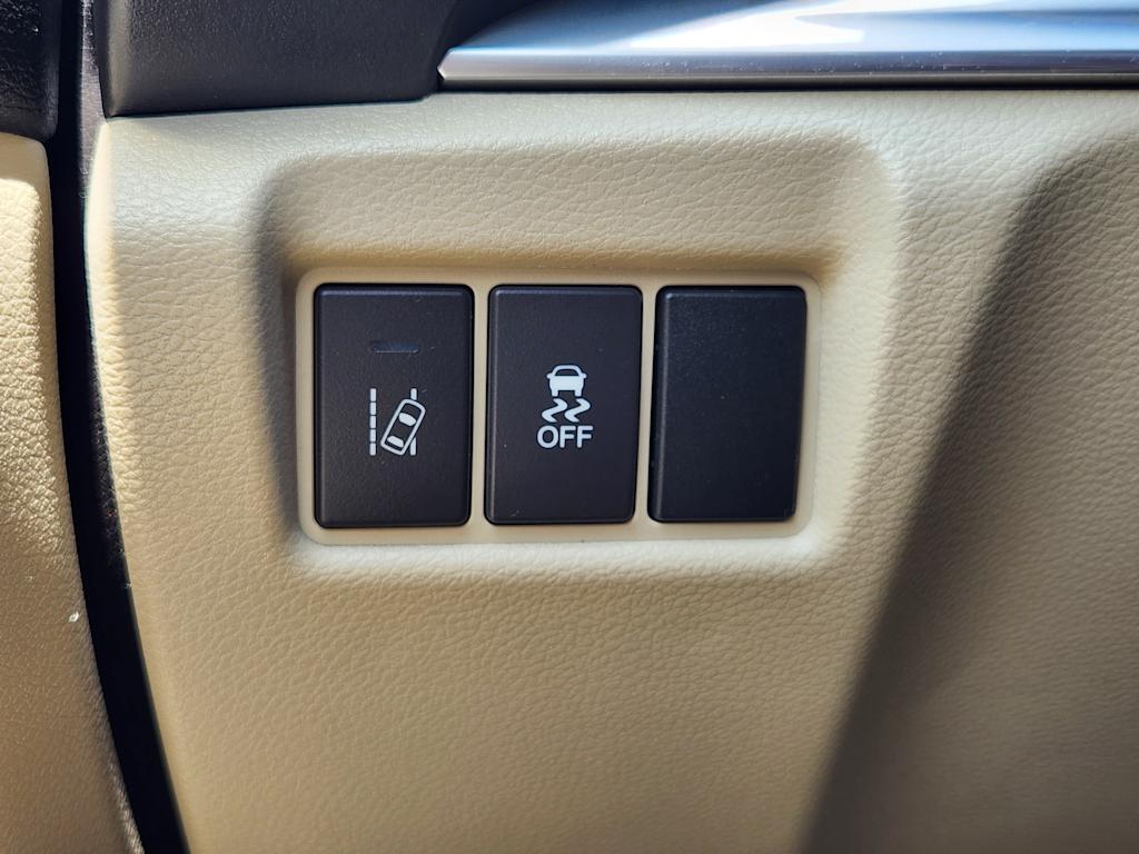 Thumbnail: 2016 Acura MDX - 27
