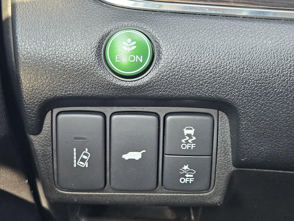 Thumbnail: 2015 Honda CR-V - 17