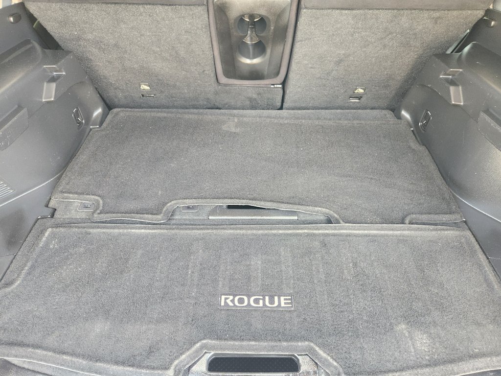 Thumbnail: 2015 Nissan Rogue - 15