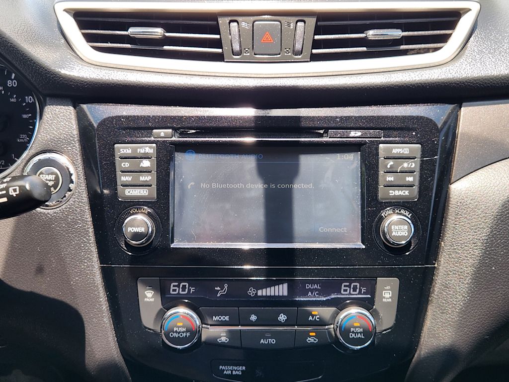 Thumbnail: 2015 Nissan Rogue - 12