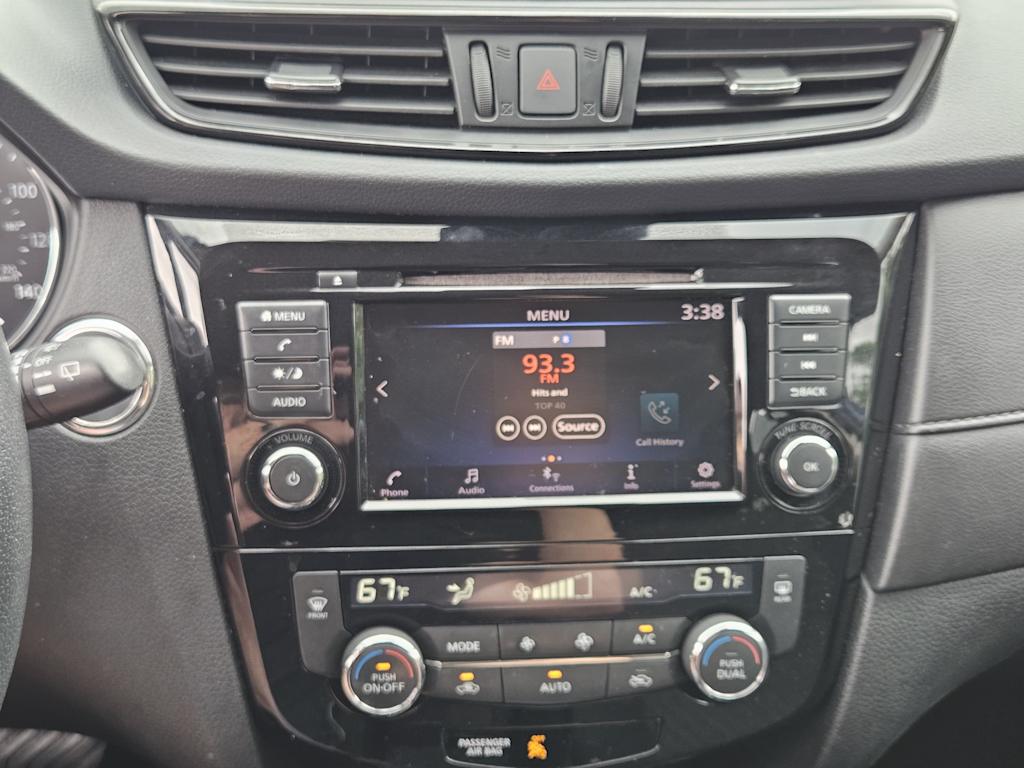 Thumbnail: 2019 Nissan Rogue - 15