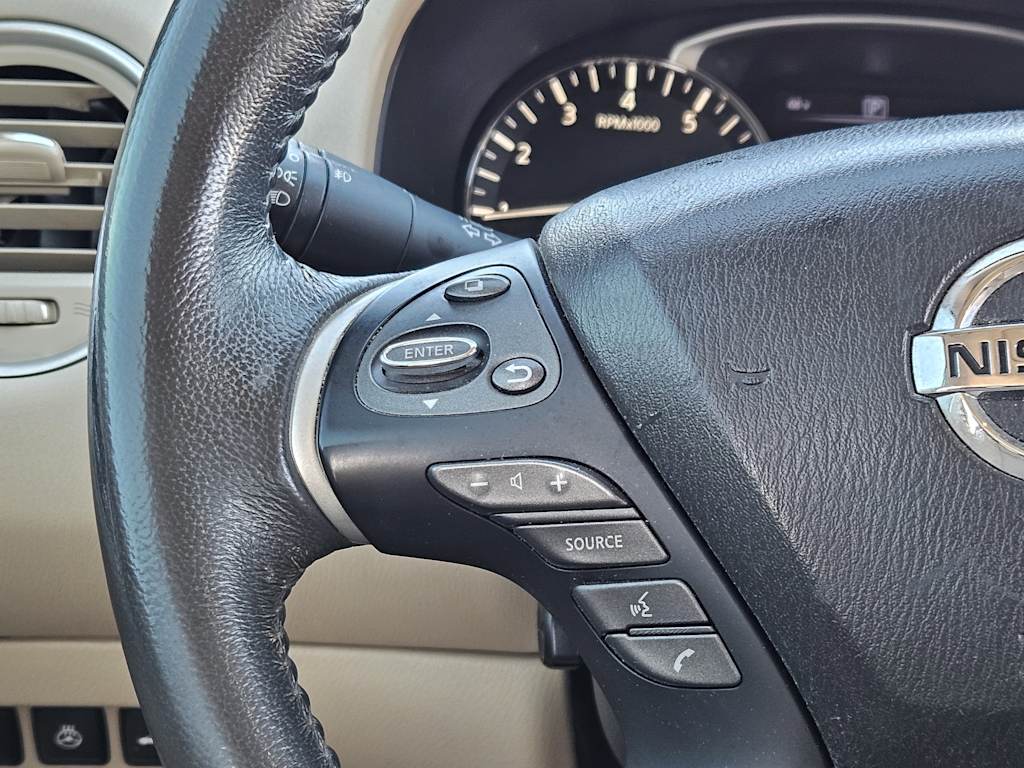 Thumbnail: 2017 Nissan Pathfinder - 32