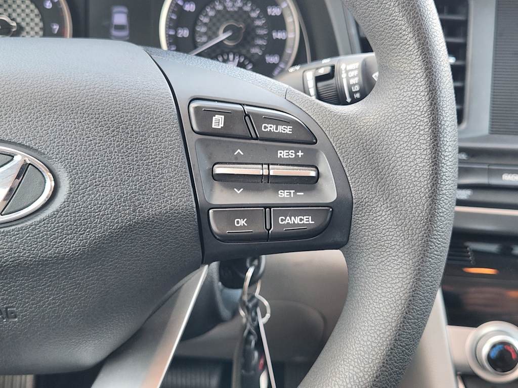 Thumbnail: 2020 Hyundai Elantra - 32
