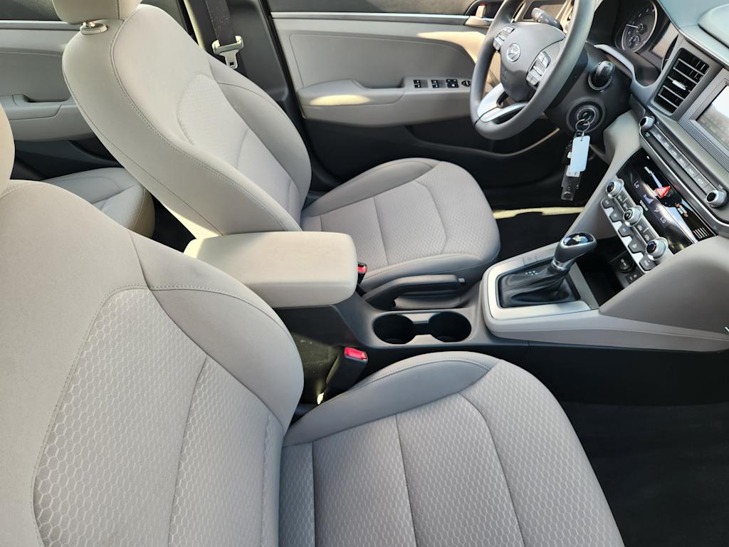 Thumbnail: 2020 Hyundai Elantra - 10