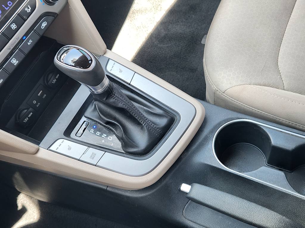 Thumbnail: 2018 Hyundai Elantra - 13