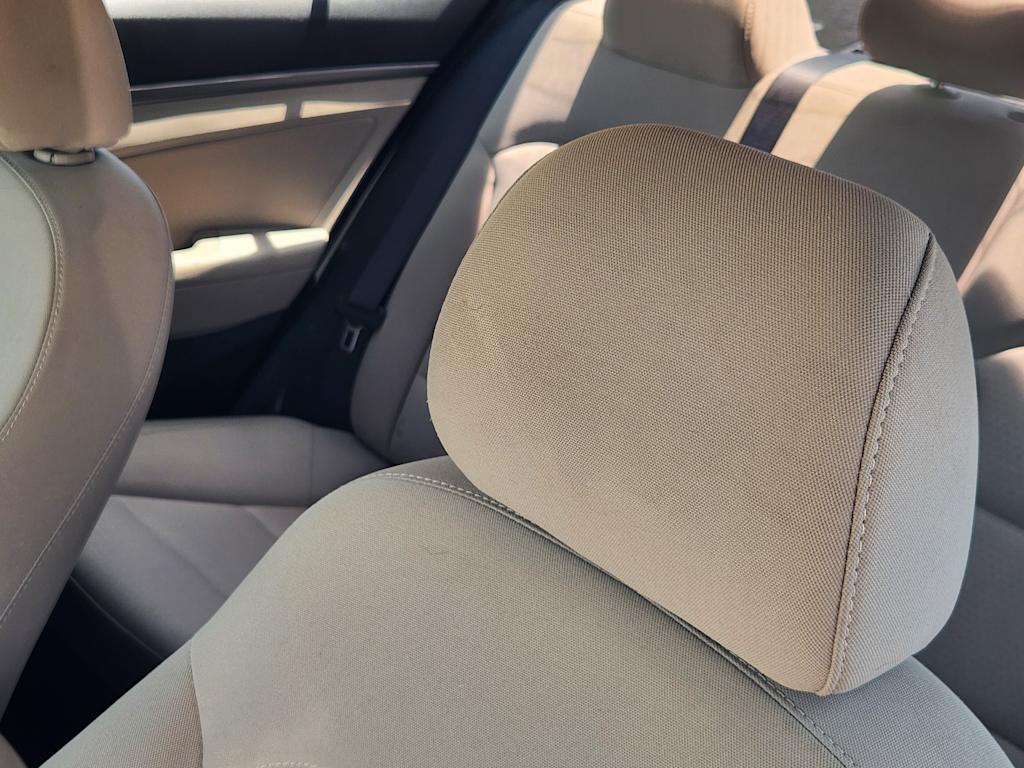 Thumbnail: 2018 Hyundai Elantra - 21