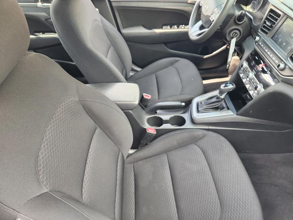 Thumbnail: 2020 Hyundai Elantra - 10