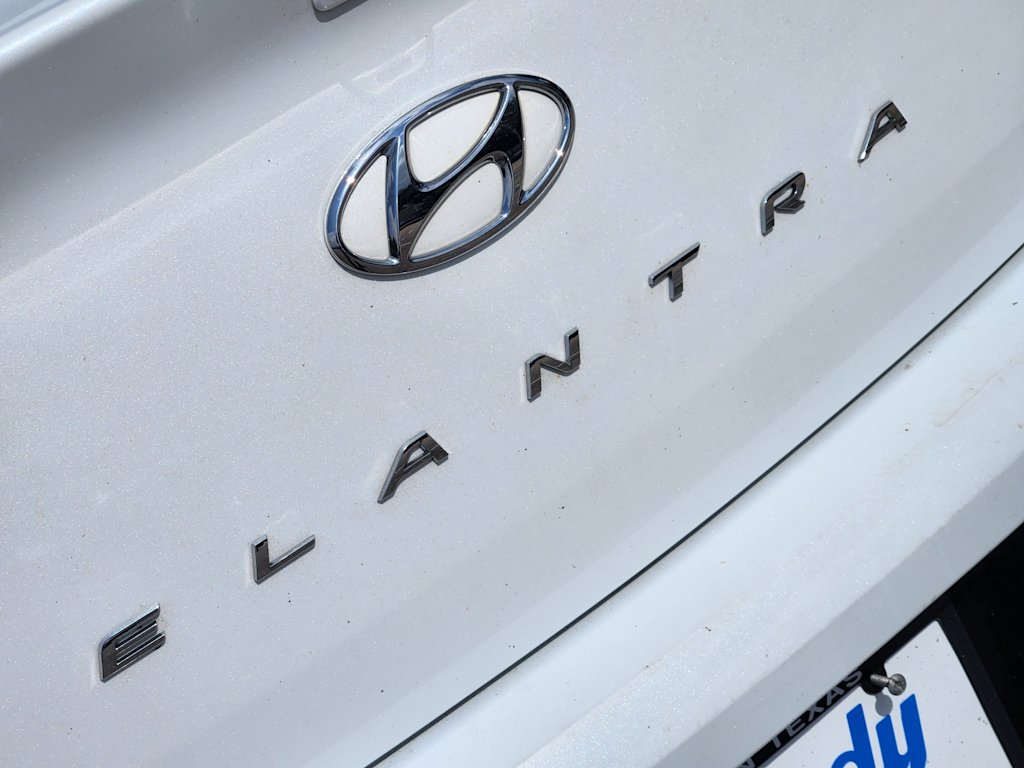 Thumbnail: 2020 Hyundai Elantra - 5