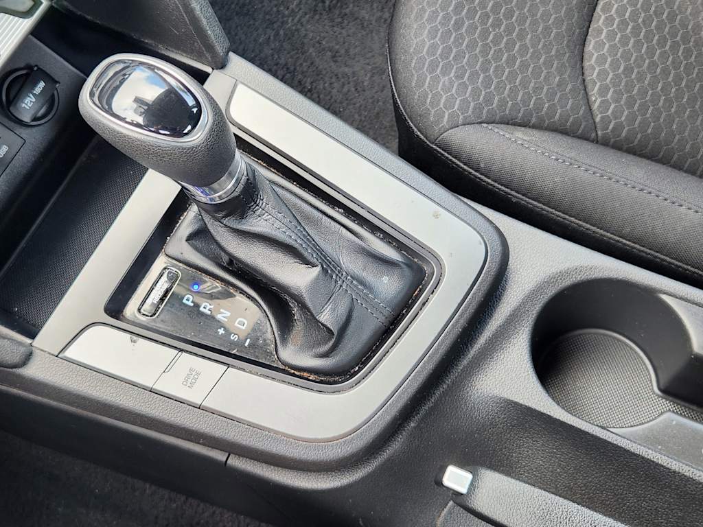 Thumbnail: 2020 Hyundai Elantra - 14