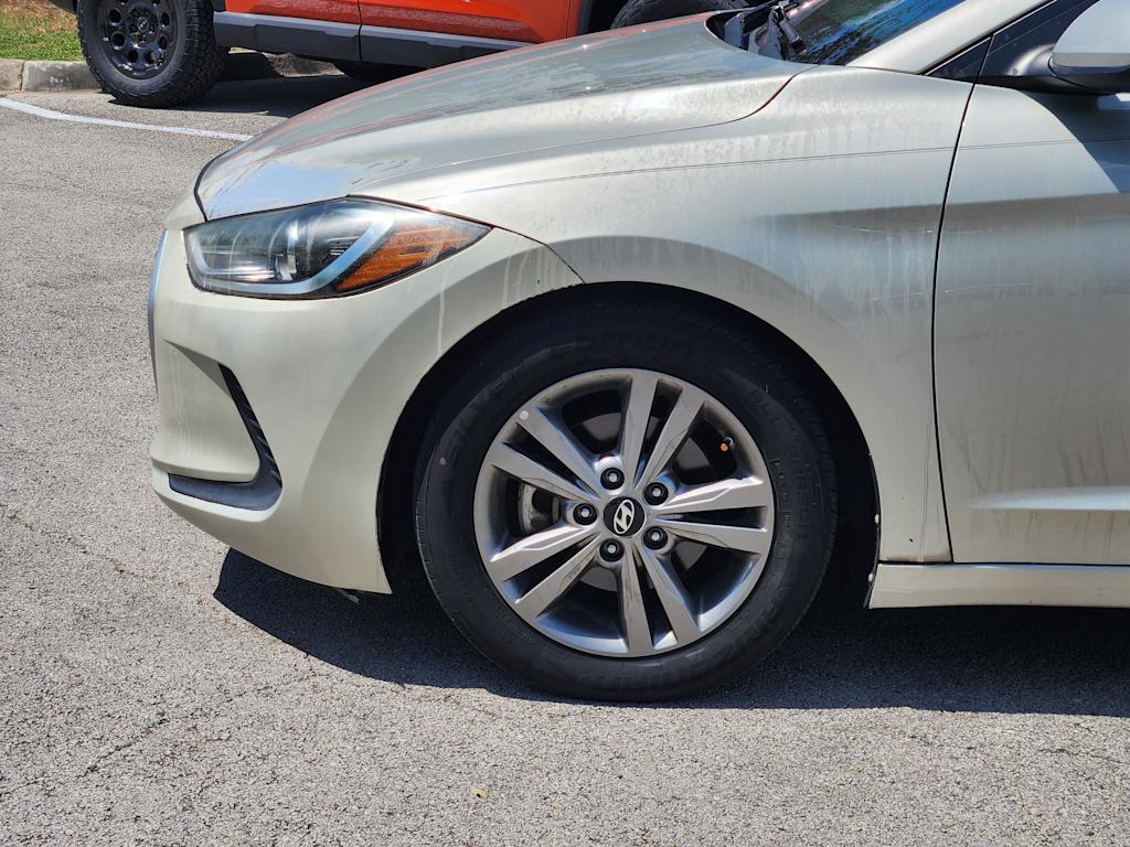 Thumbnail: 2017 Hyundai Elantra - 6