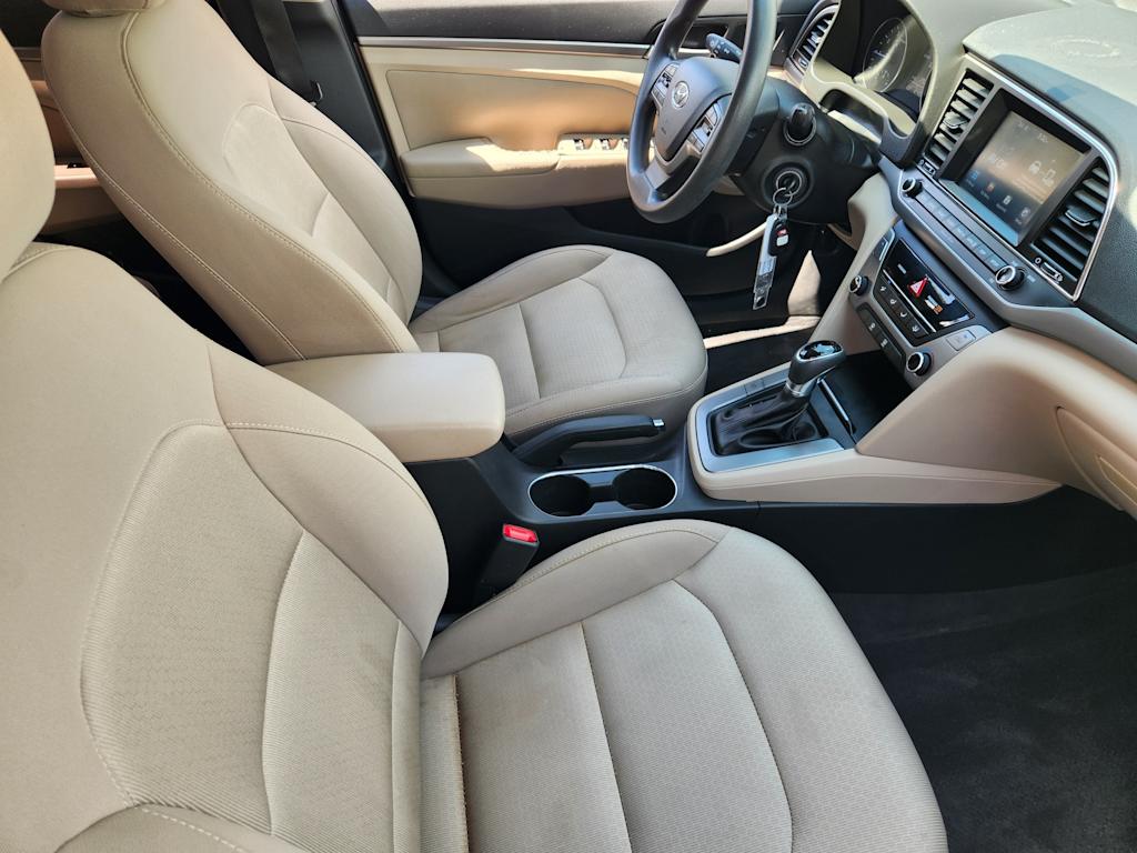 Thumbnail: 2017 Hyundai Elantra - 10