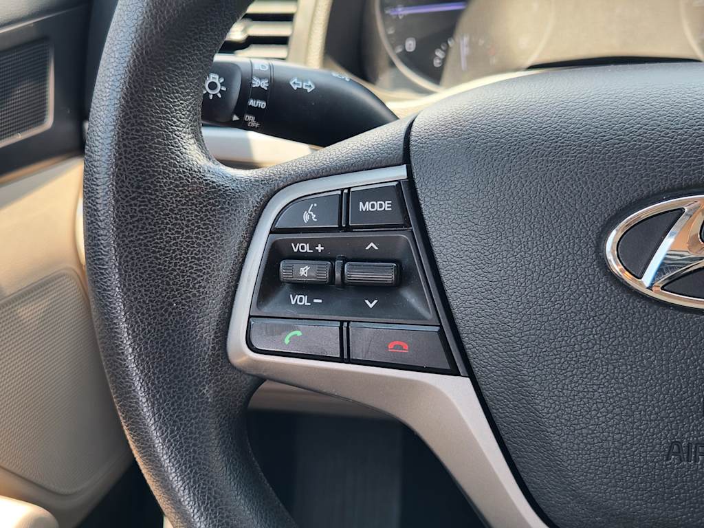 Thumbnail: 2017 Hyundai Elantra - 31