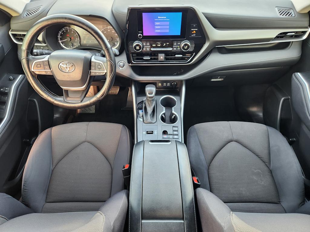 Thumbnail: 2023 Toyota Highlander - 8
