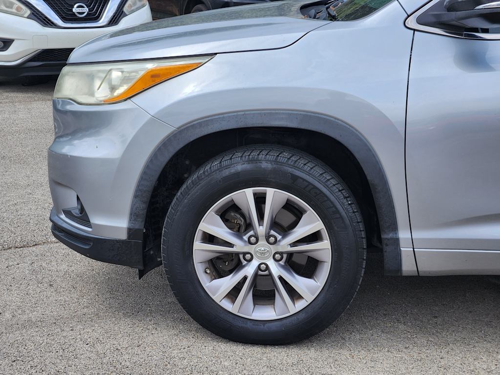 Thumbnail: 2014 Toyota Highlander - 6