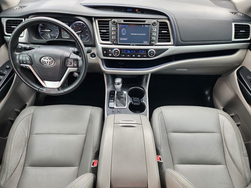 Thumbnail: 2014 Toyota Highlander - 8