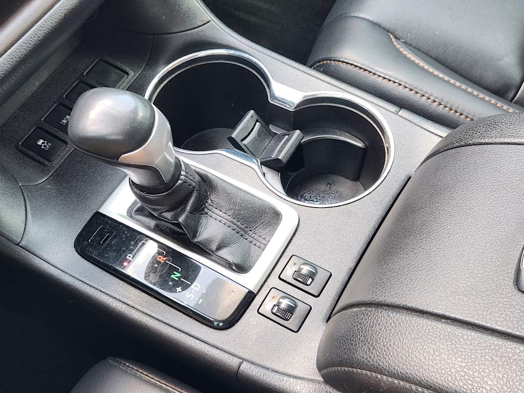 Thumbnail: 2019 Toyota Highlander - 25