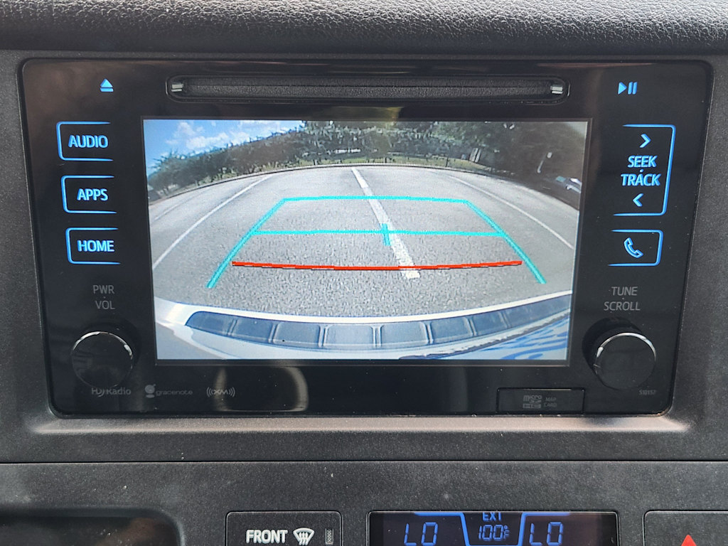Thumbnail: 2016 Toyota Sienna - 23