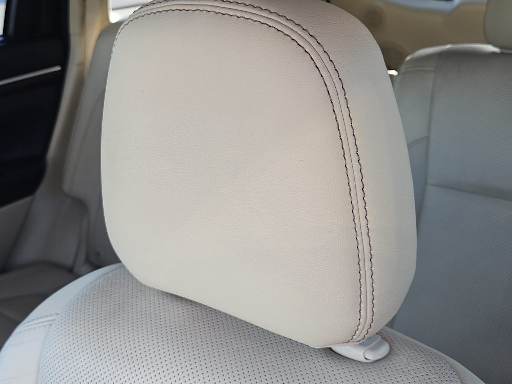 Thumbnail: 2016 Toyota Highlander - 24