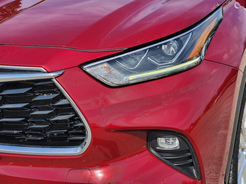 Thumbnail: 2021 Toyota Highlander - 20