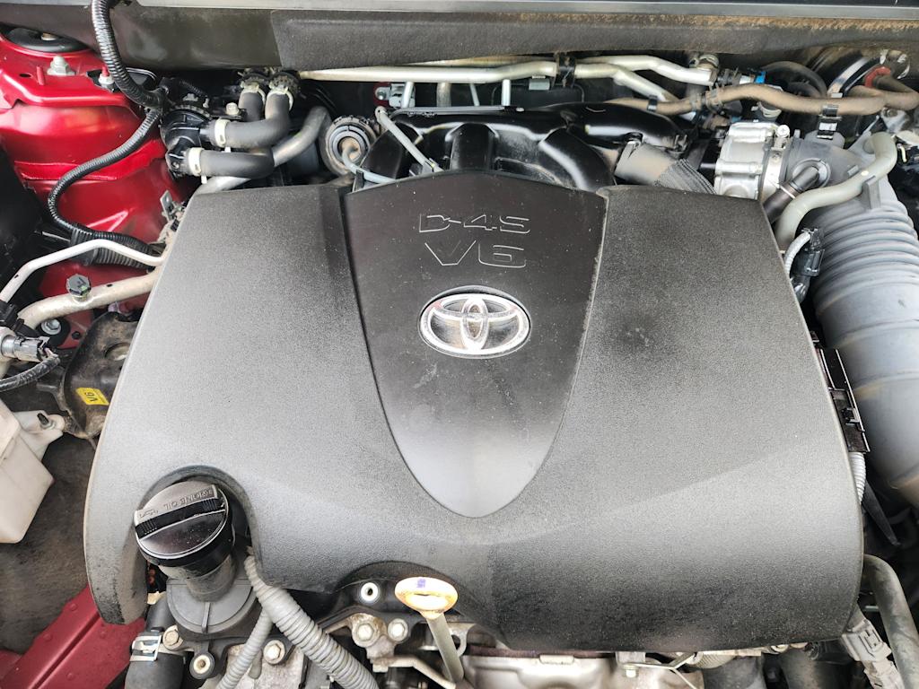 Thumbnail: 2021 Toyota Highlander - 7