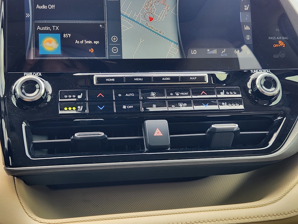 Thumbnail: 2021 Toyota Highlander - 24