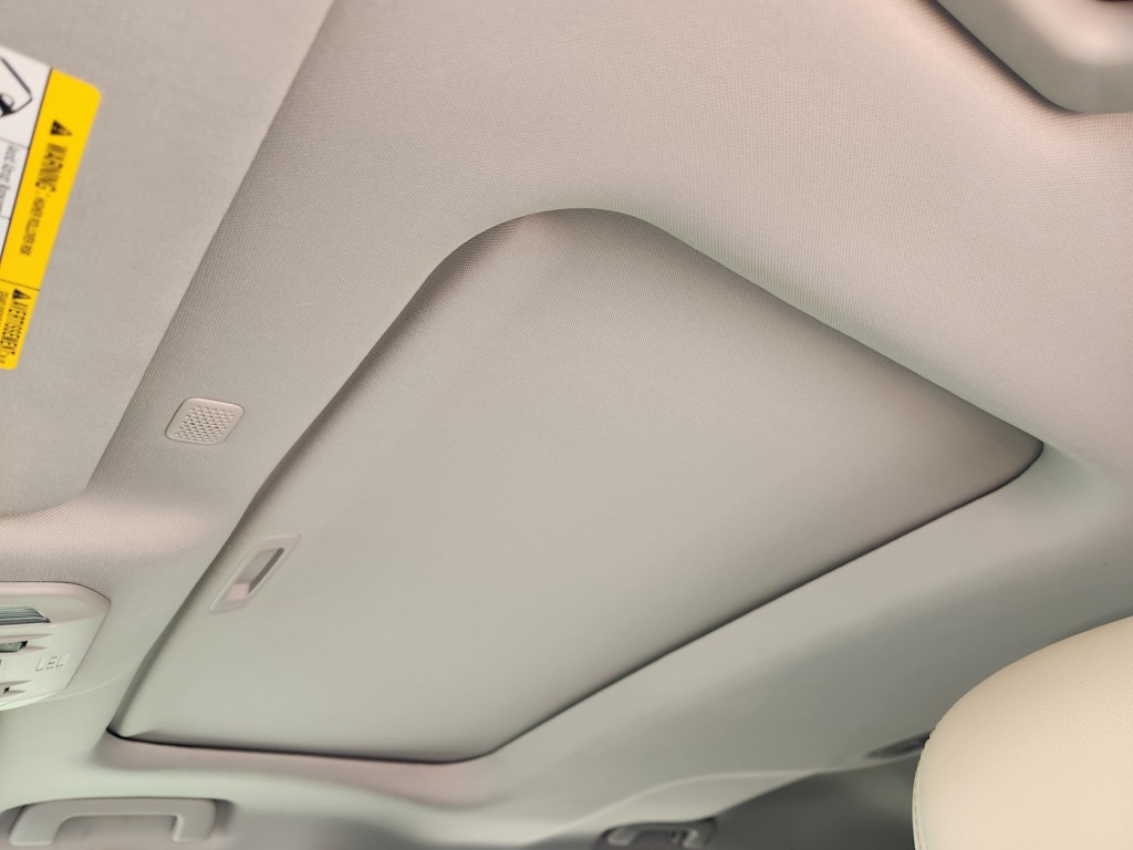 Thumbnail: 2021 Toyota Highlander - 29