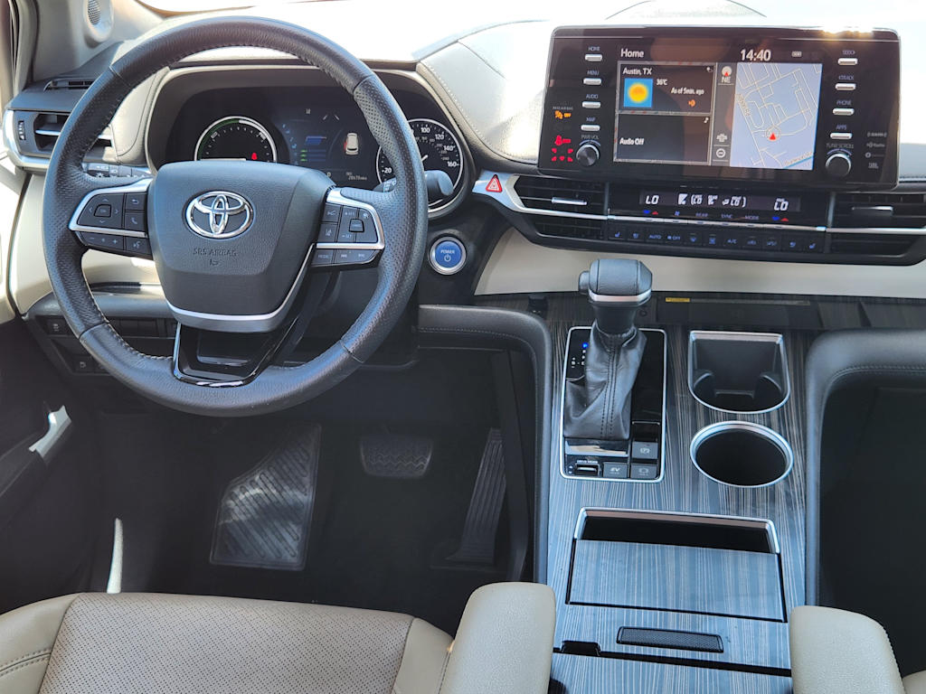 Thumbnail: 2021 Toyota Sienna - 12