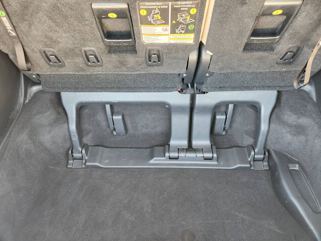 Thumbnail: 2021 Toyota Sienna - 16