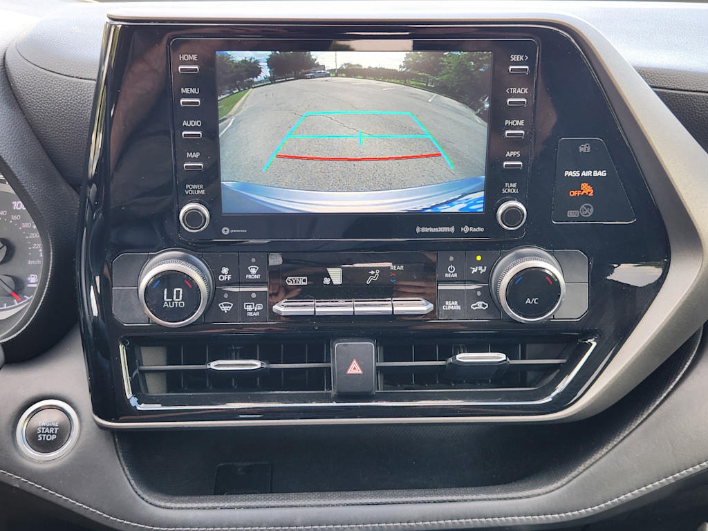 Thumbnail: 2021 Toyota Highlander - 22