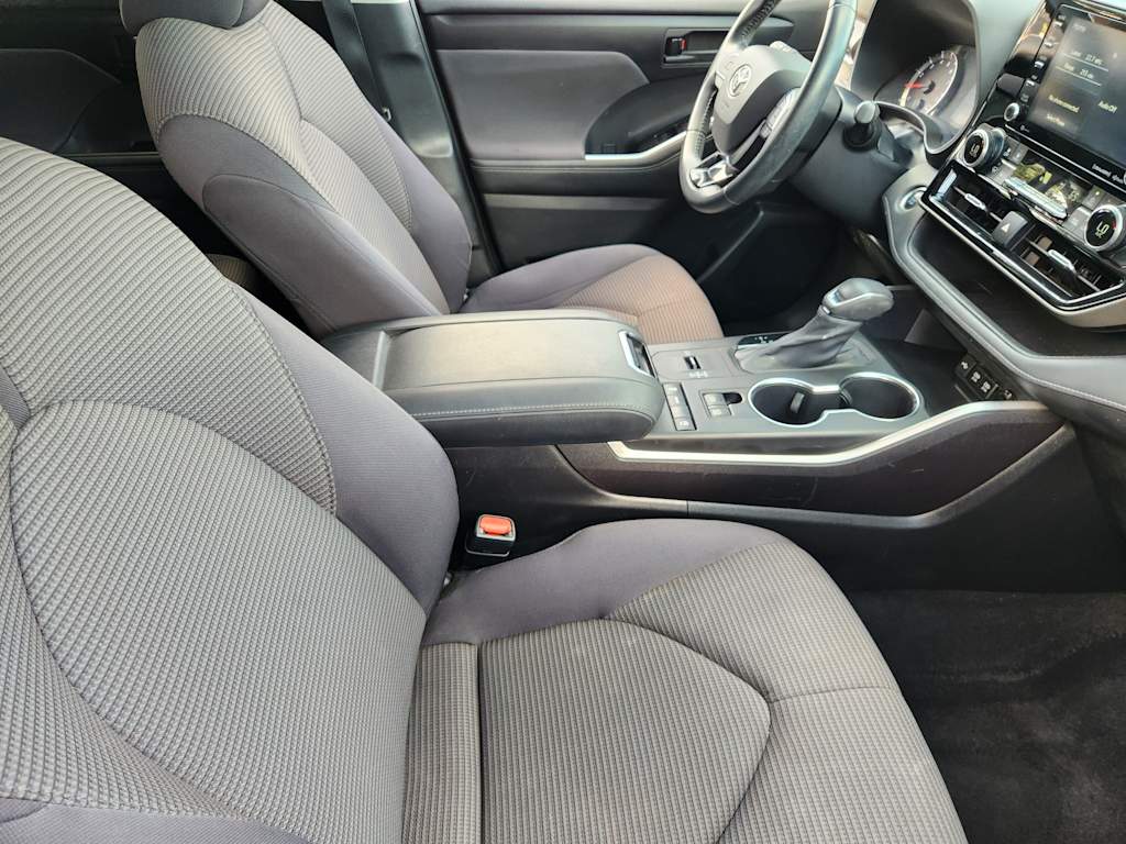 Thumbnail: 2021 Toyota Highlander - 9