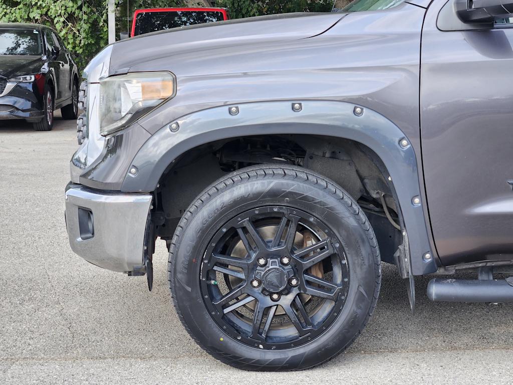 Thumbnail: 2019 Toyota Tundra - 6