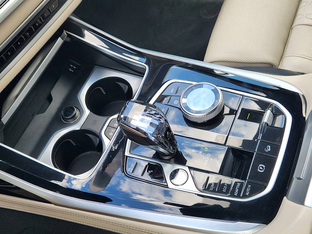 Thumbnail: 2022 BMW X7 - 14
