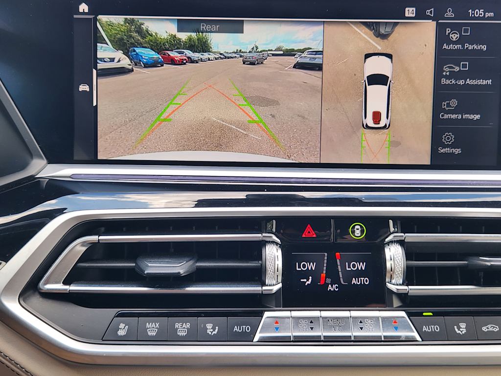 Thumbnail: 2022 BMW X7 - 25