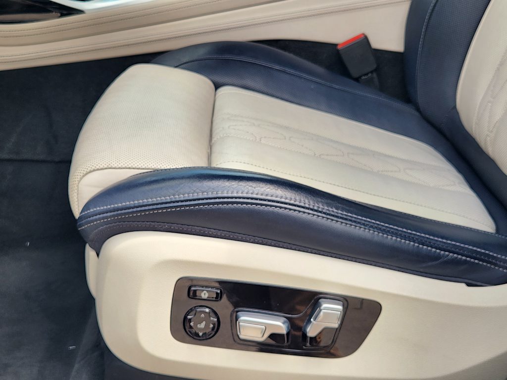 Thumbnail: 2022 BMW X7 - 30