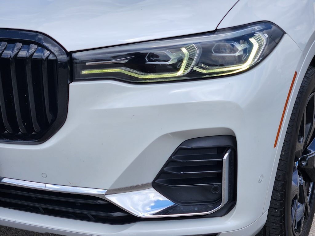Thumbnail: 2022 BMW X7 - 21