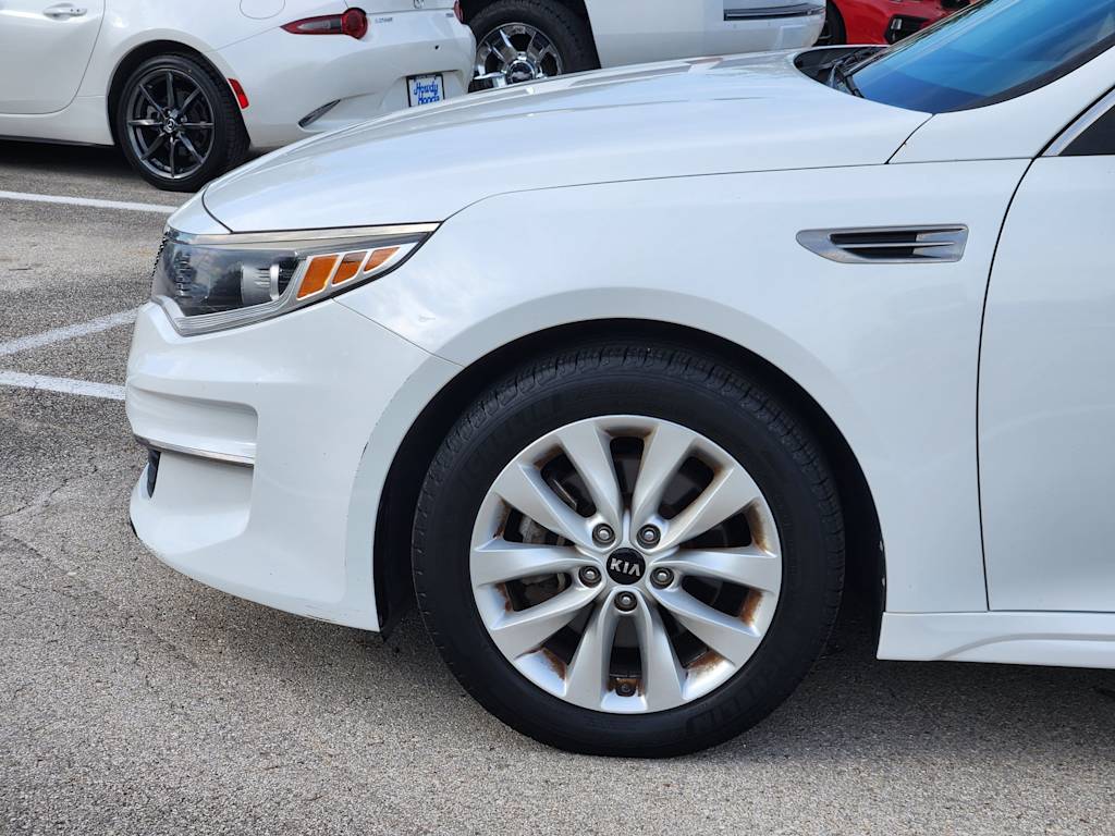 Thumbnail: 2017 Kia Optima - 6