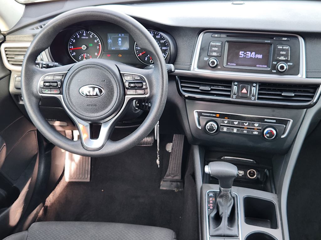 Thumbnail: 2017 Kia Optima - 12