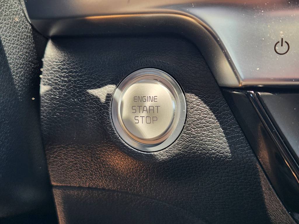 Thumbnail: 2020 Kia Telluride - 26