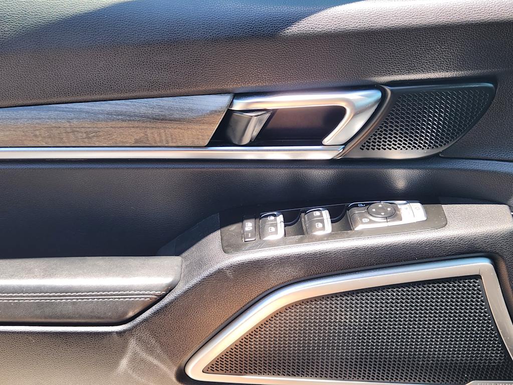 Thumbnail: 2020 Kia Telluride - 28