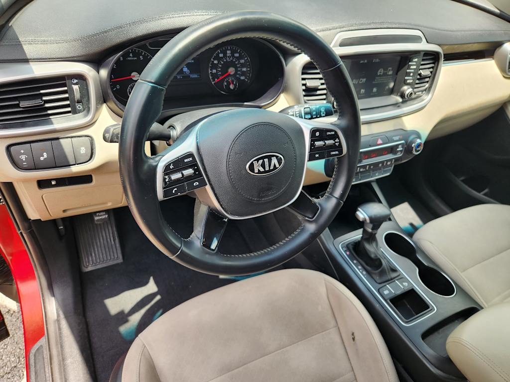 Thumbnail: 2020 Kia Sorento - 2