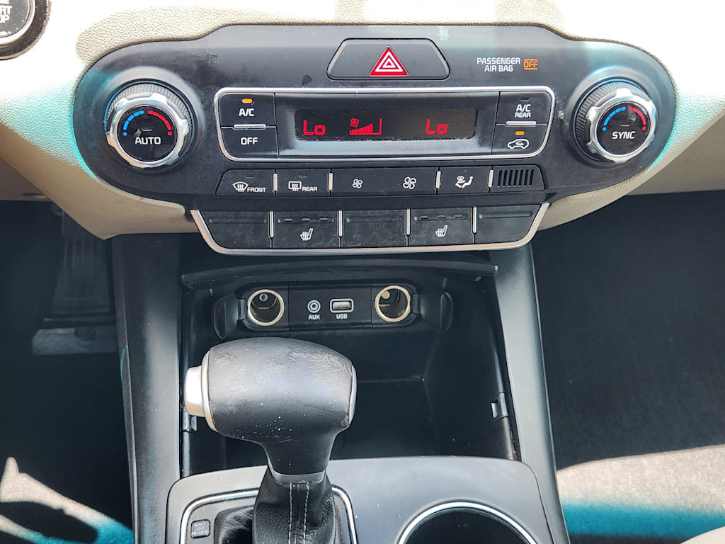 Thumbnail: 2020 Kia Sorento - 25