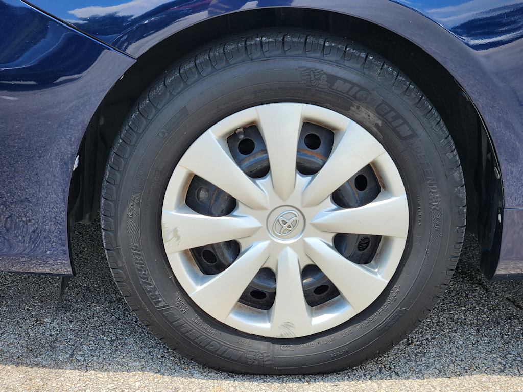 Thumbnail: 2013 Toyota Corolla - 21