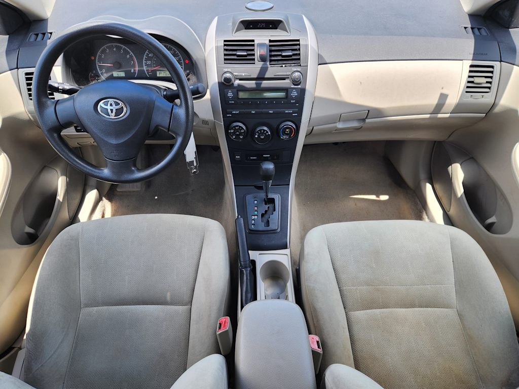 Thumbnail: 2013 Toyota Corolla - 7