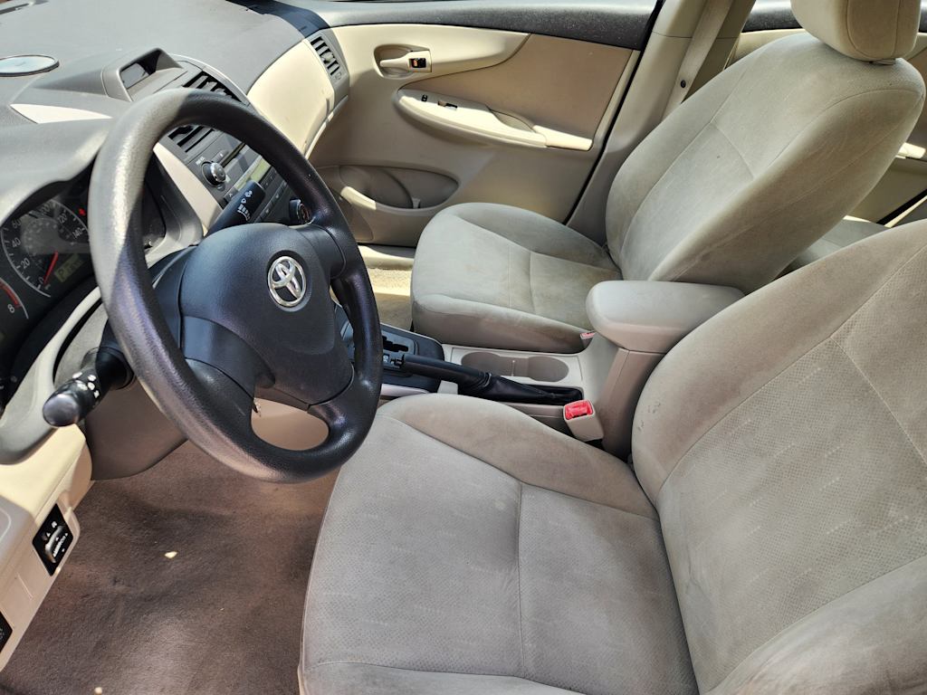 Thumbnail: 2013 Toyota Corolla - 8