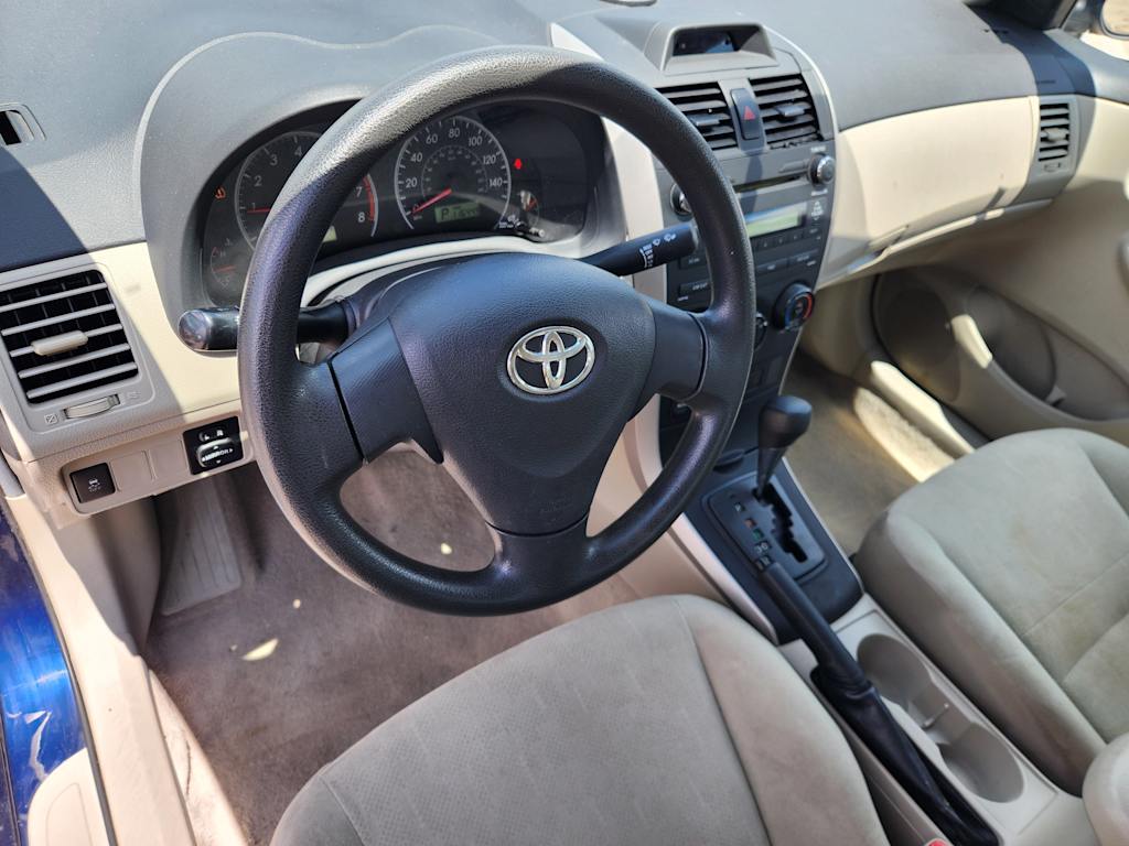 Thumbnail: 2013 Toyota Corolla - 2