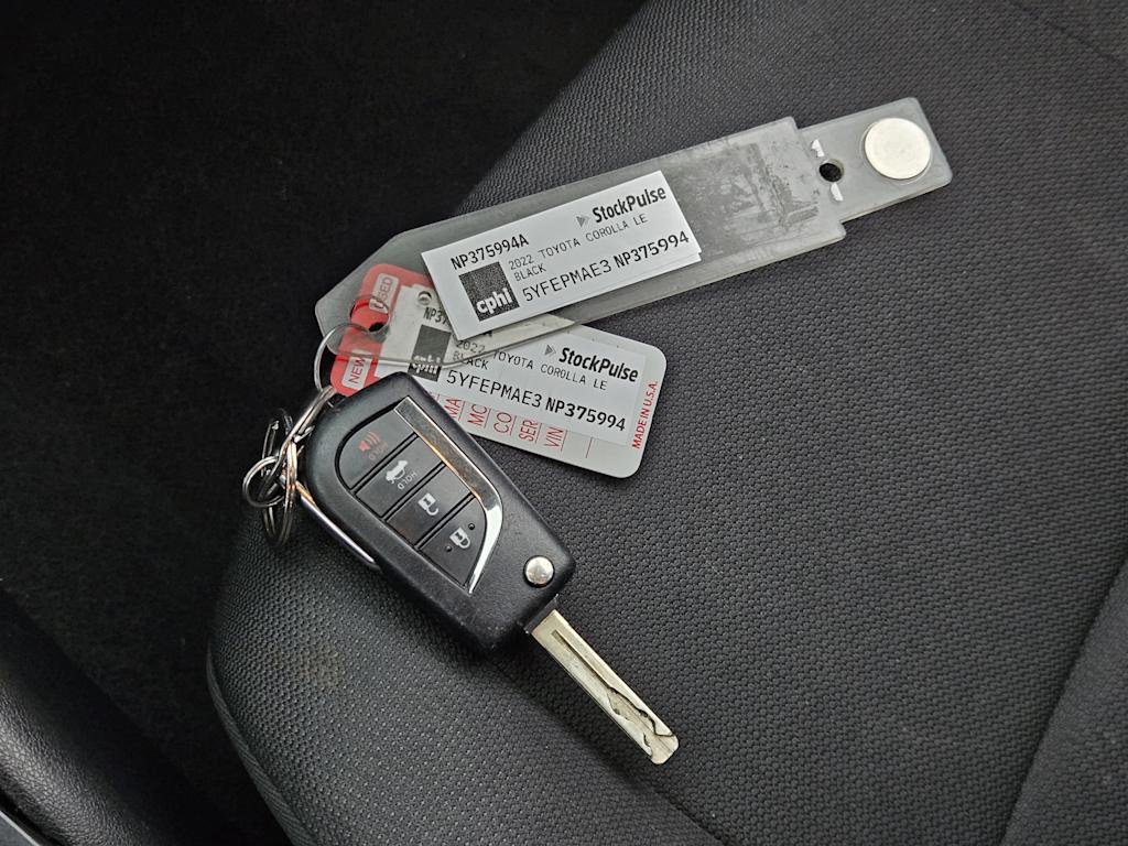 Thumbnail: 2022 Toyota Corolla - 17