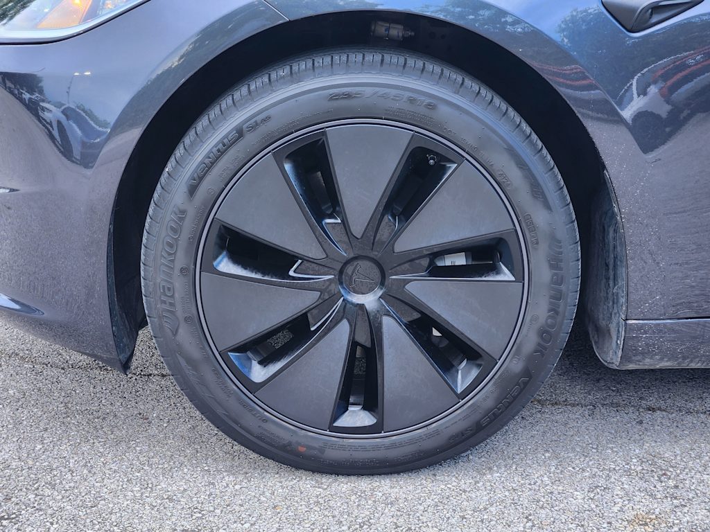 Thumbnail: 2025 Tesla Model 3 - 17